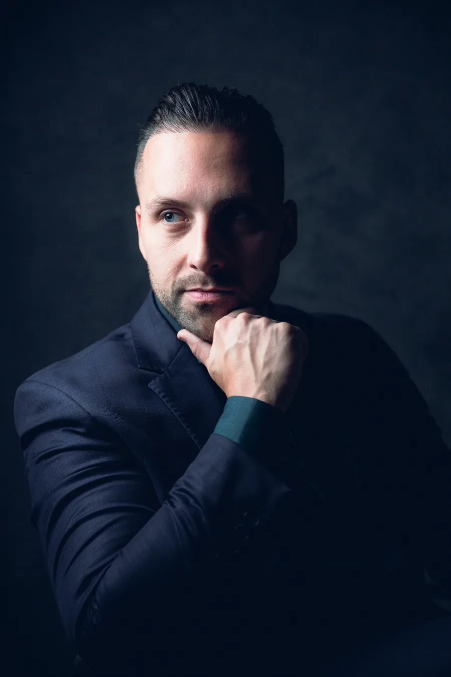 Retrato profissional do nutricionista Lucas Mallmann